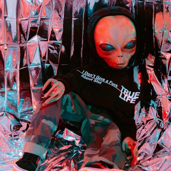 Meet your Posher, Jonathan - Picture 1 of 1